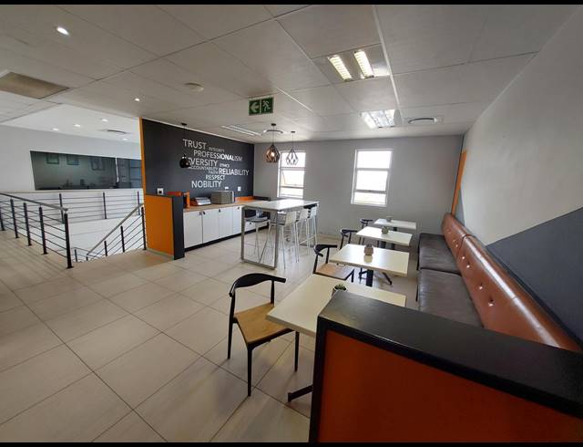 5,021M² WAREHOUSE TO LET IN RANDJESPARK